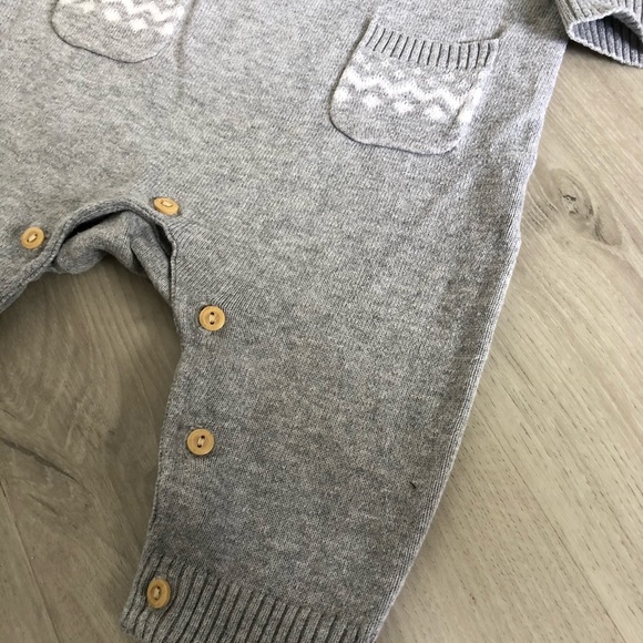 H&M baby boy romper - Picture 2 of 4
